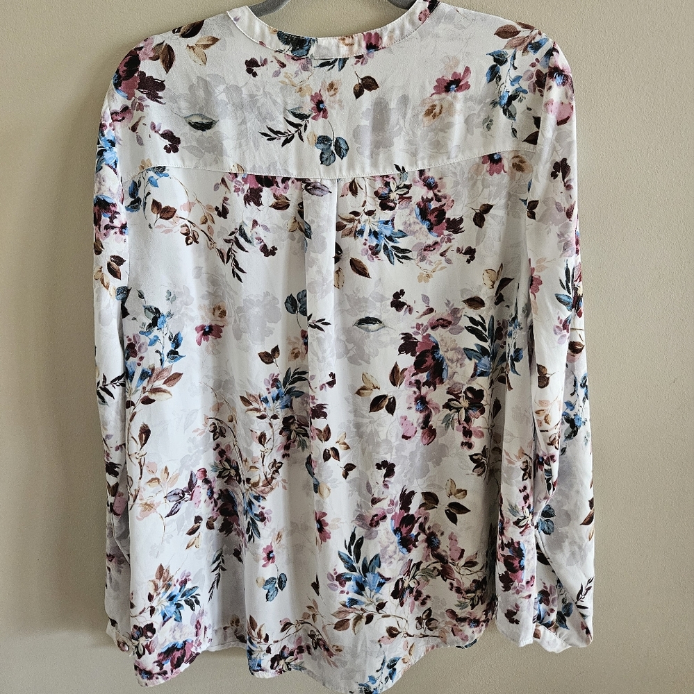 Torrid Floral Button Down Shirt - White and Multicolor - Picture 7 of 8